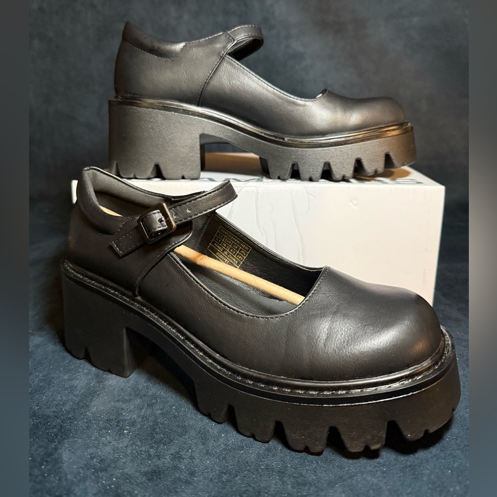 Chunky Black Mary Jane Shoes